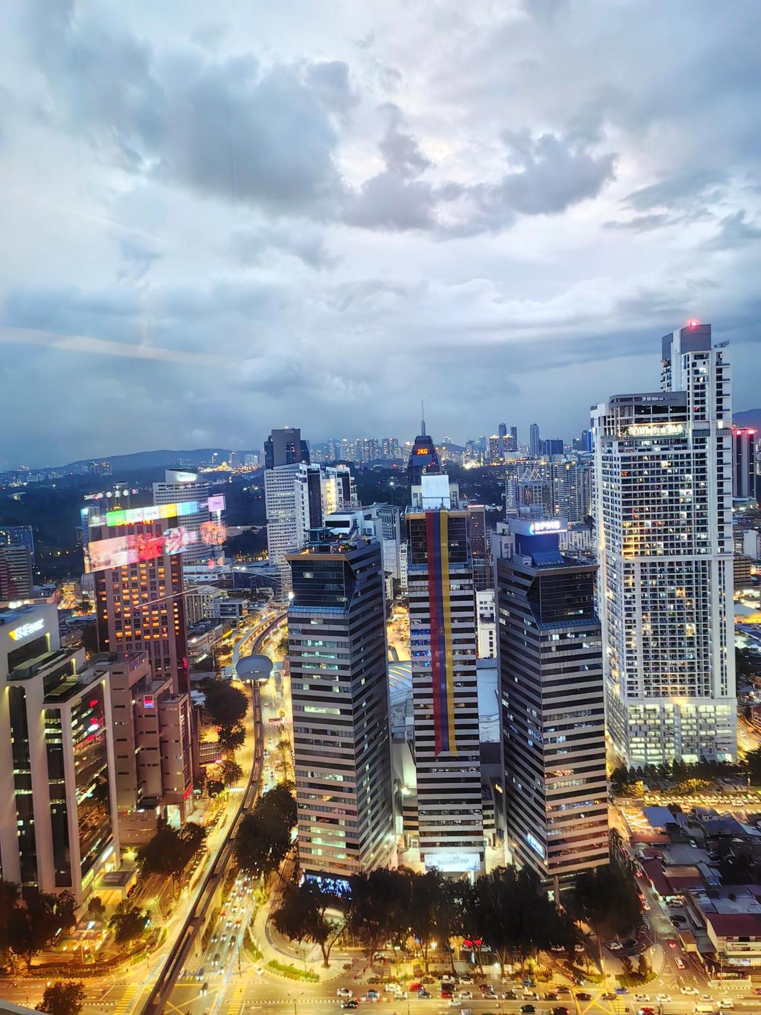 Апартаменти Platinum Klcc & Bukit Bintang Куала-Лумпур Екстер'єр фото